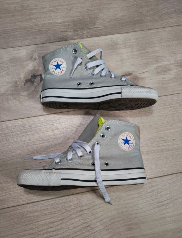 Chaussure Converse, grise et jaune, très bon état, pointure 36,5 - photo numéro 2