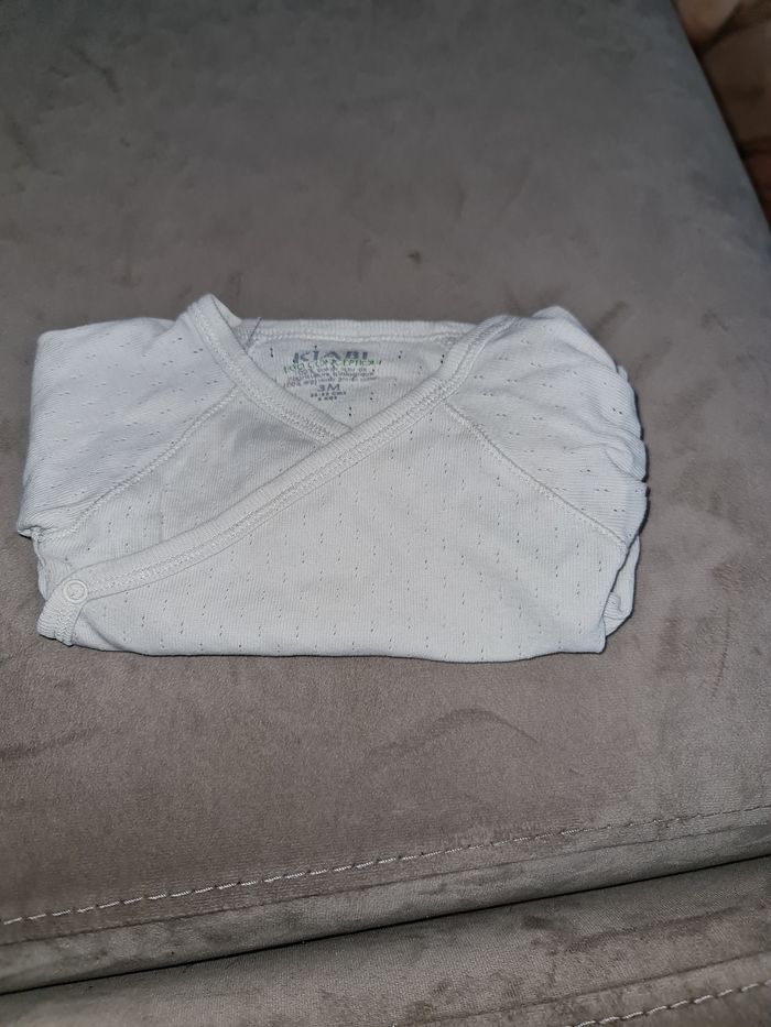 Bodies beige crème kiabi 3mois
