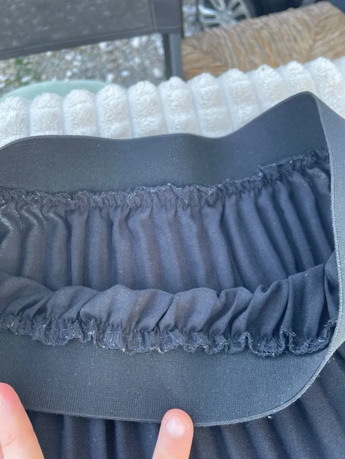 Jupe longue plissée noire SHEIN – Taille S, taille élastique - photo numéro 4