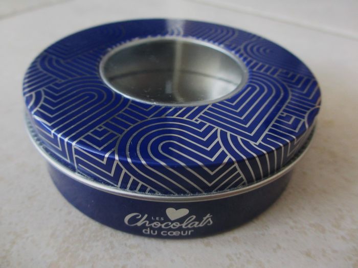 Boîte ronde en métal