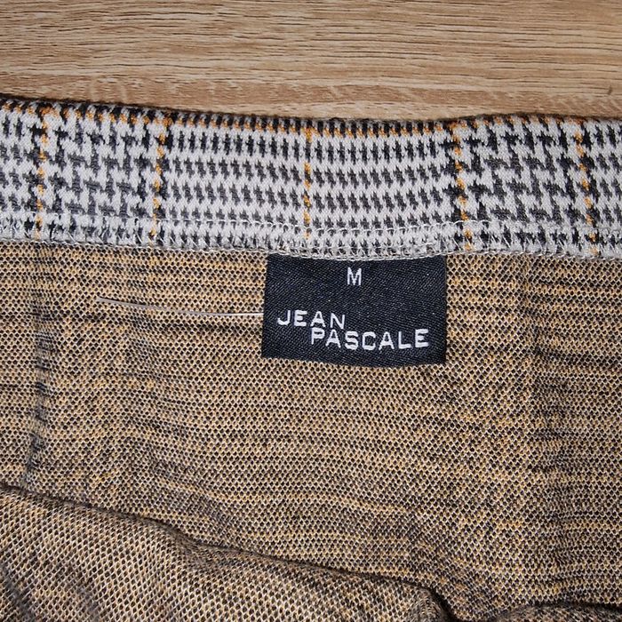 Jupe a carreaux - photo numéro 2