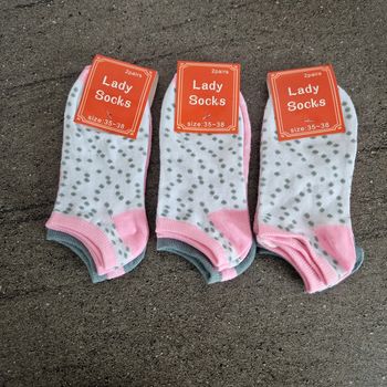 Lot 6 paires de socquettes 35/38.