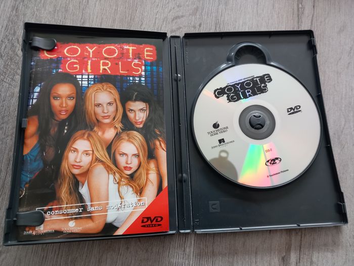 DVD Coyote girls - photo numéro 3