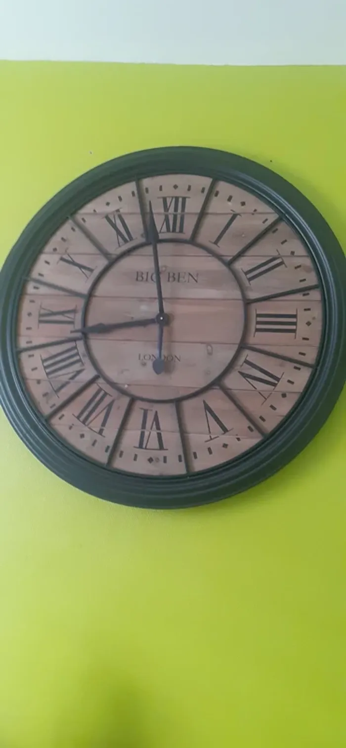 Très grande horloge pas d envoi remis en main propre si vous habitez près de chauny dans l aisne - photo numéro 2