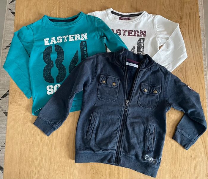 Lot vêtements garçon 5 ans - photo numéro 2