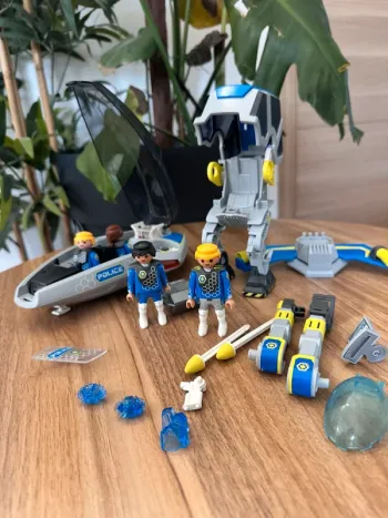 Lot Playmobil police avec vaisseau