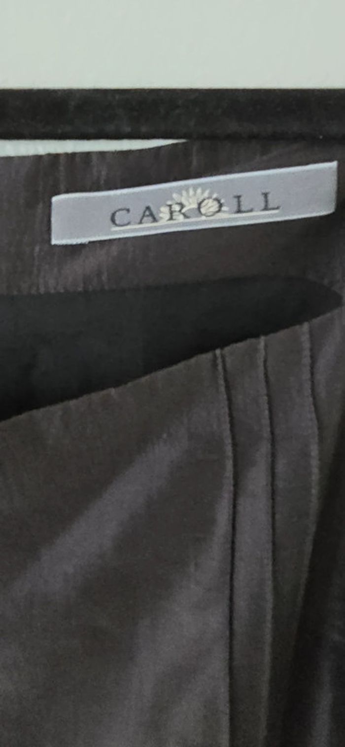 Petite robe noire avec poche marque Caroll 25%soie - photo numéro 11