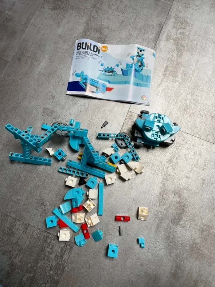 Mini cube animaux avec moteur - photo numéro 4