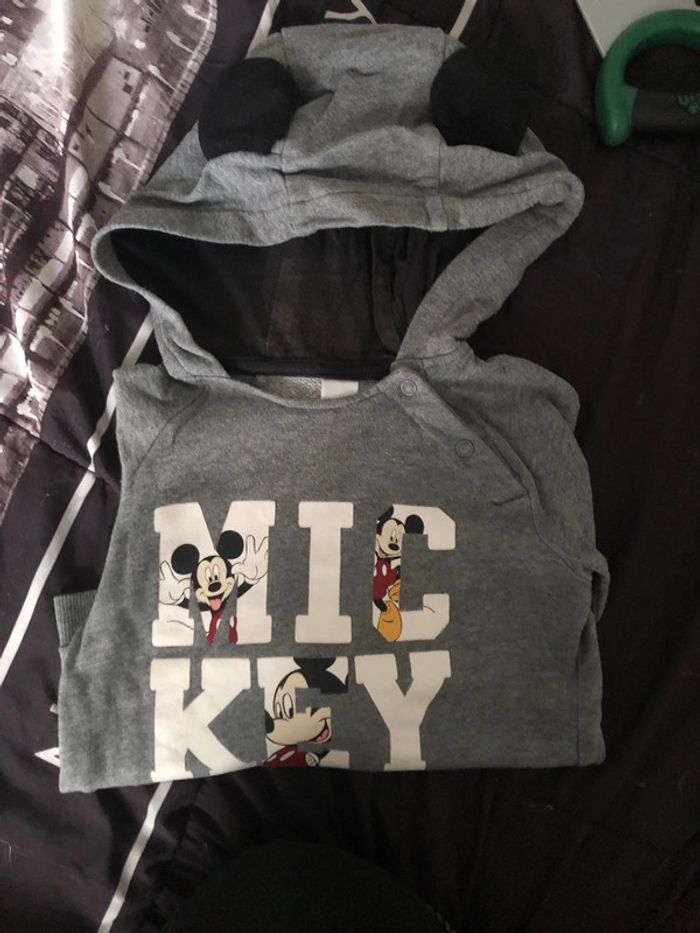 Pull à capuche
