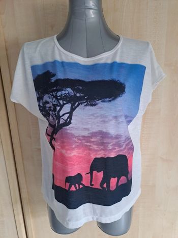 Tee-shirt large 38/40 neuf