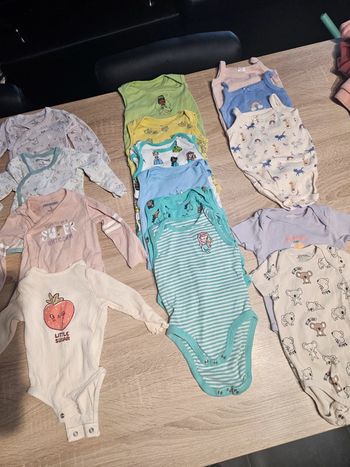 Lot body bb 6 mois