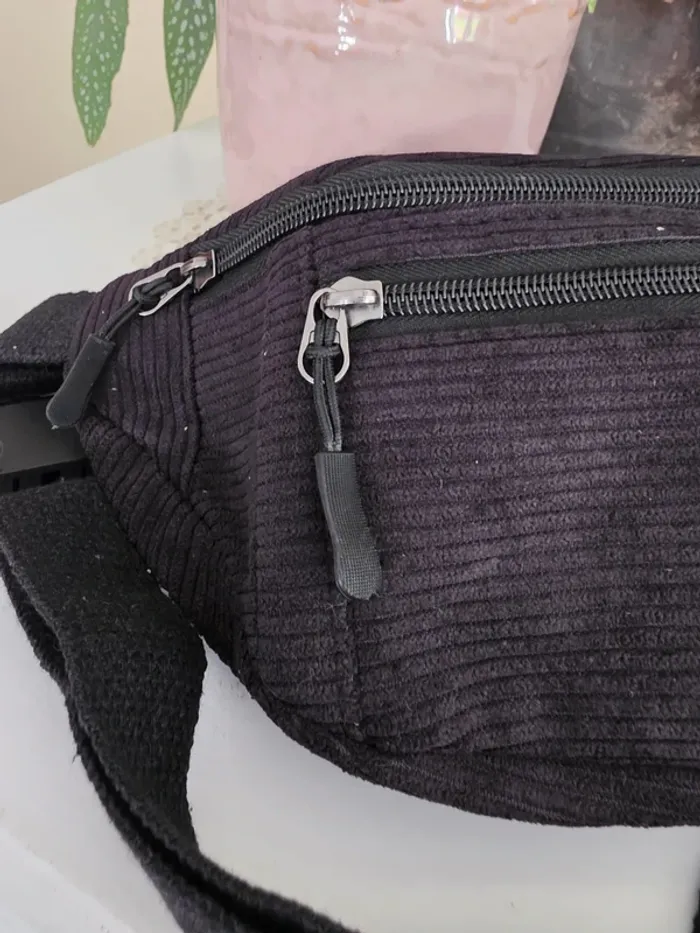 🖤 Banane en velours noir – pratique & stylée - photo numéro 4