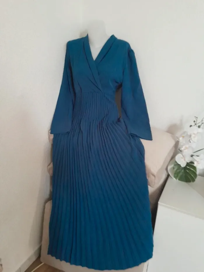 Robe longue 💫cache cœur 💫robe plissé 💫Shein 💫Taille 44-XXL - photo numéro 2