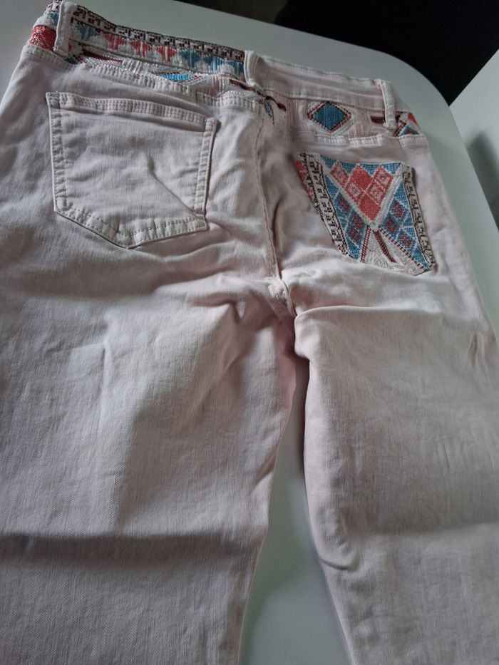 Pantacourt  rose pâle et strass - photo numéro 5