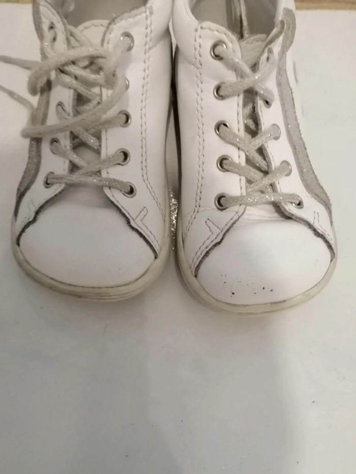 Chaussures t 21 - photo numéro 4