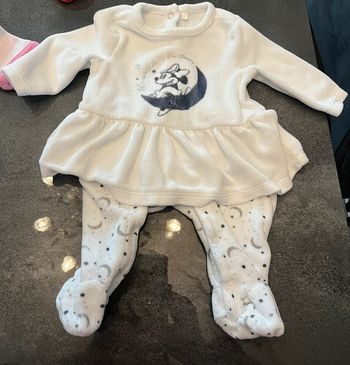 Pyjama Minnie Disney taille 1 mois