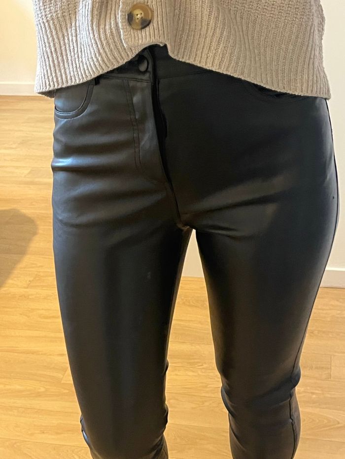 Pantalon slim cuir - photo numéro 2