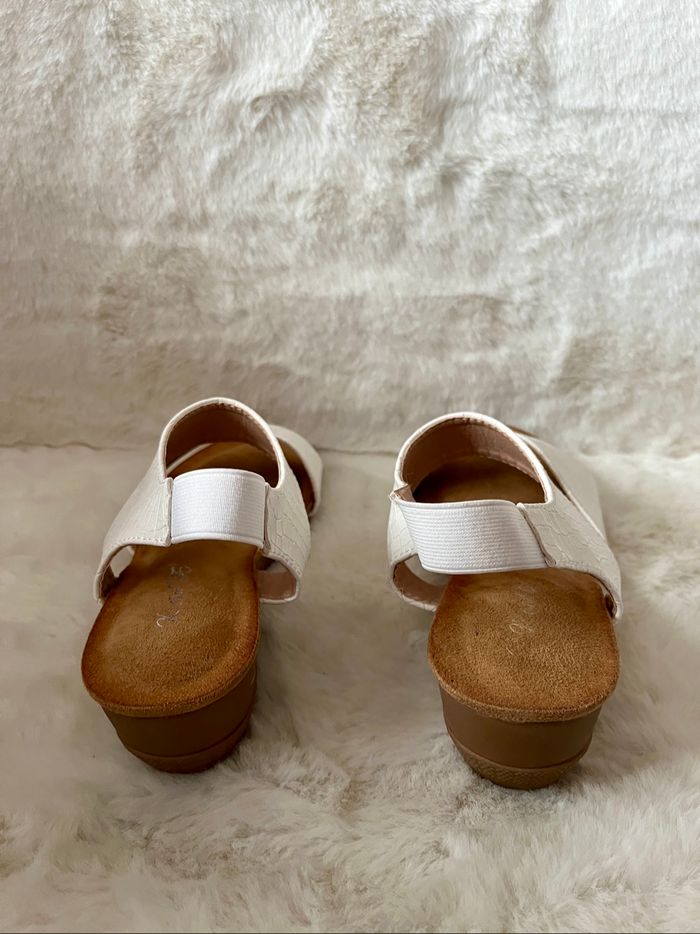 Sandales blanches, talons 5 cm pointure 37 - photo numéro 4