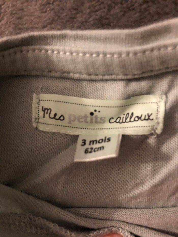 T-shirt manches longues 3 mois - photo numéro 2