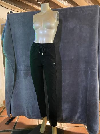 Pantalon sport fin noir taille 3