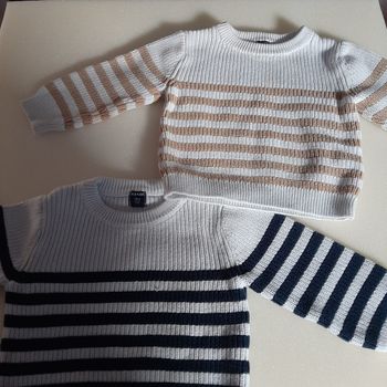 2 pulls rayés - 18 mois