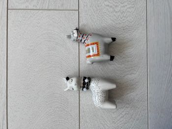 Lot de 2 décorations lamas en céramique