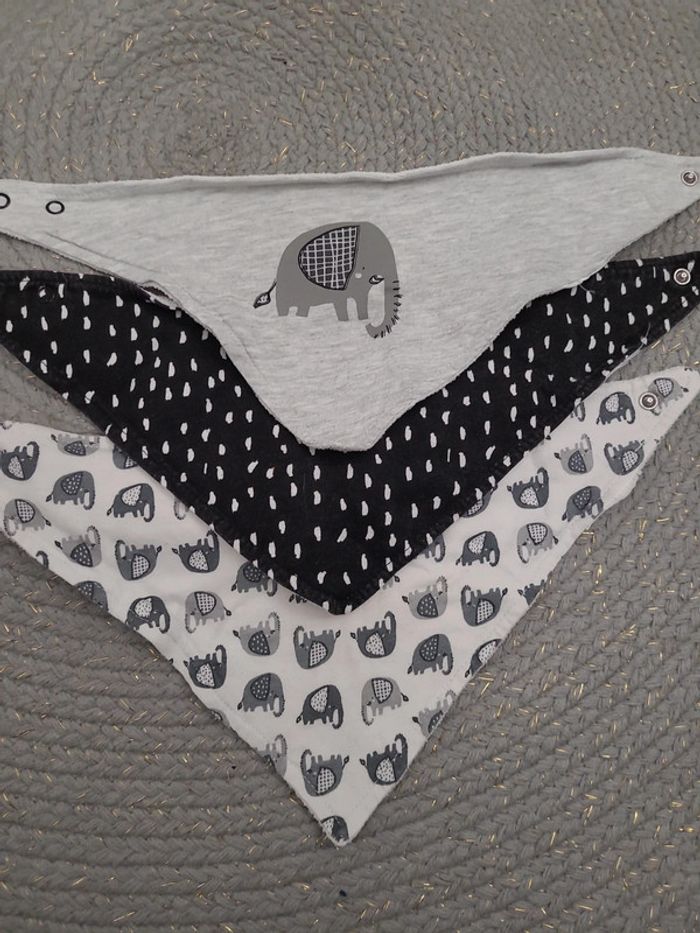 Lot 3 bavoirs bandanas gris blanc noir mixte - photo numéro 2