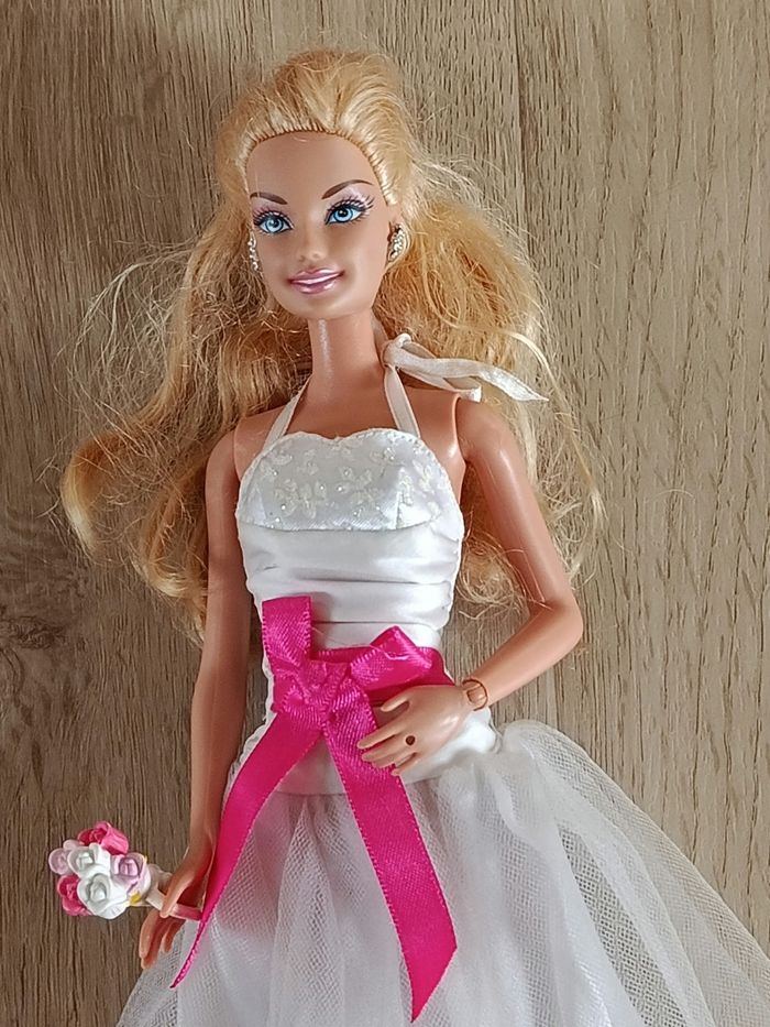 Barbie Mariée - photo numéro 2