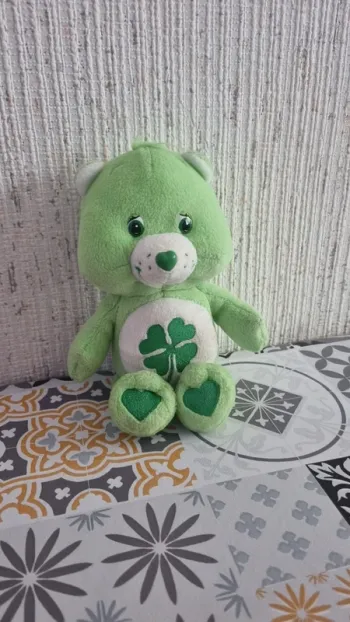 Peluche bisounours vert