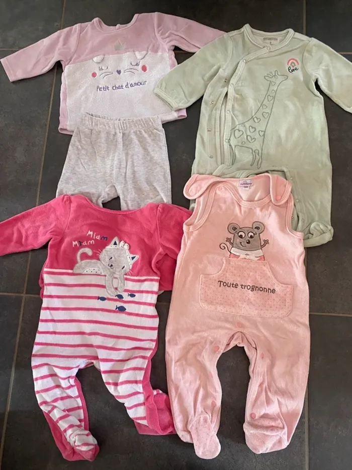 Gros lot de vêtements fille 9 mois 45 pièces - photo numéro 15