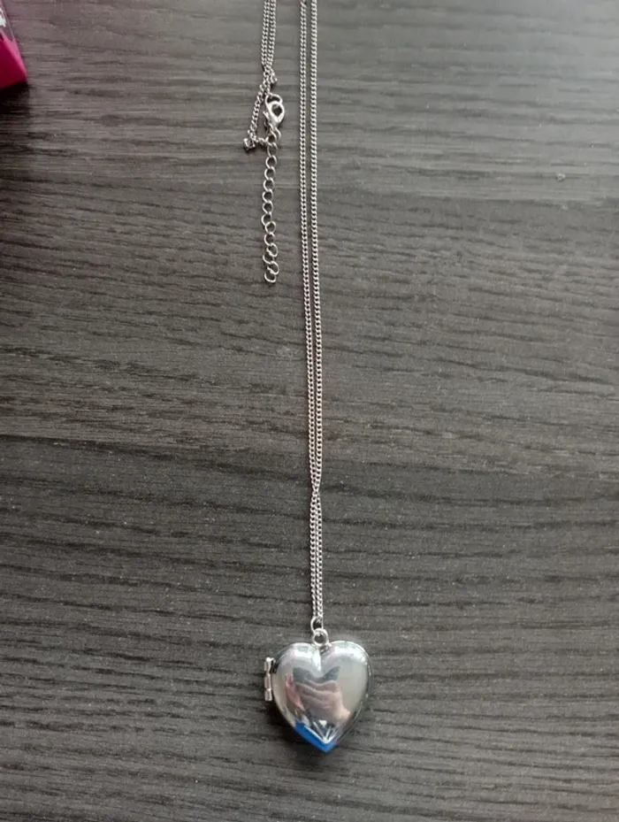 Pendentif argenté (métal) Coeur 🤍