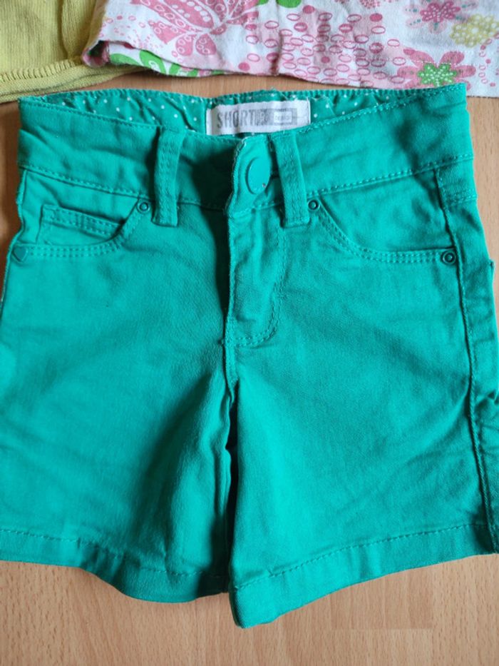 Lot tenue short Okaïdi + débardeur Elsys Girls + gilet Obaïbi en 24M - photo numéro 2
