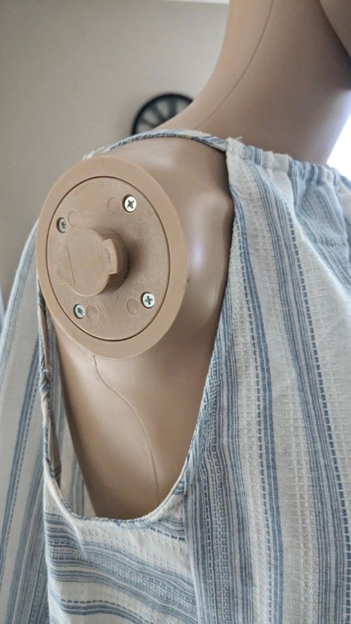 Robe midi à rayures noué col derrière taille XS/36 jamais porté - photo numéro 2