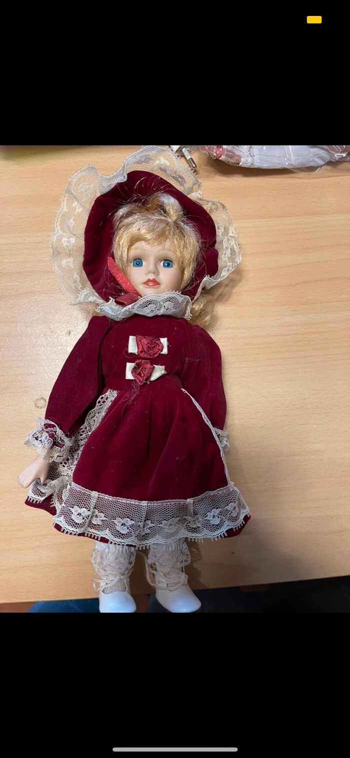 Poupée avec habit de rechange