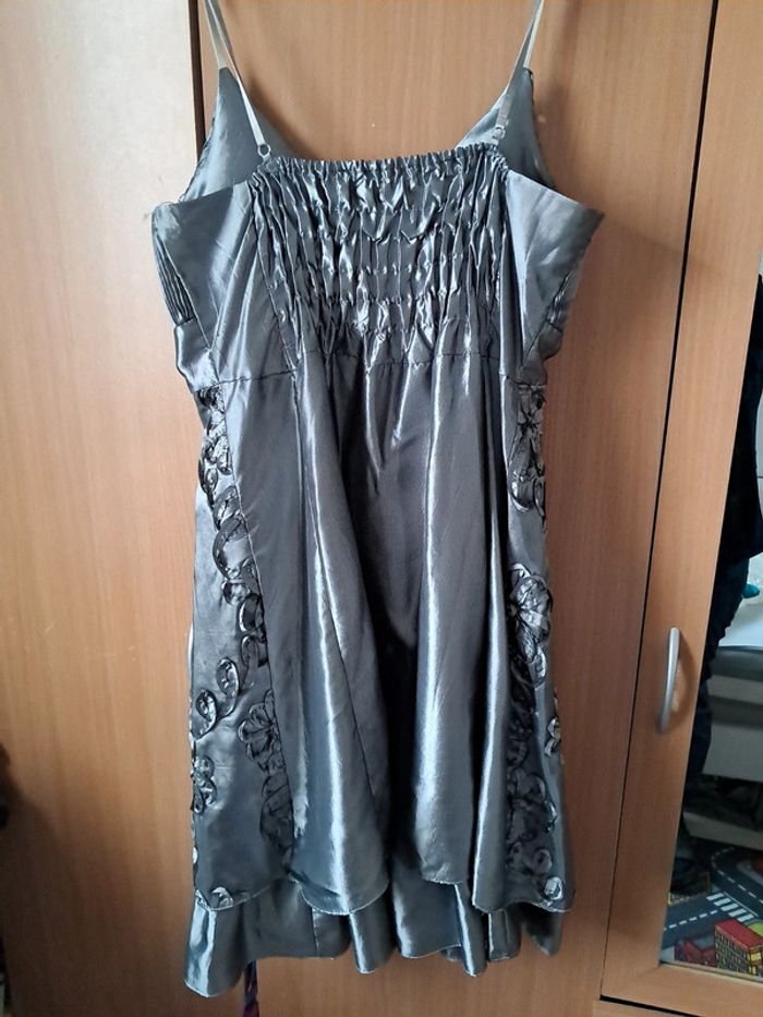 Robe habillée - photo numéro 3