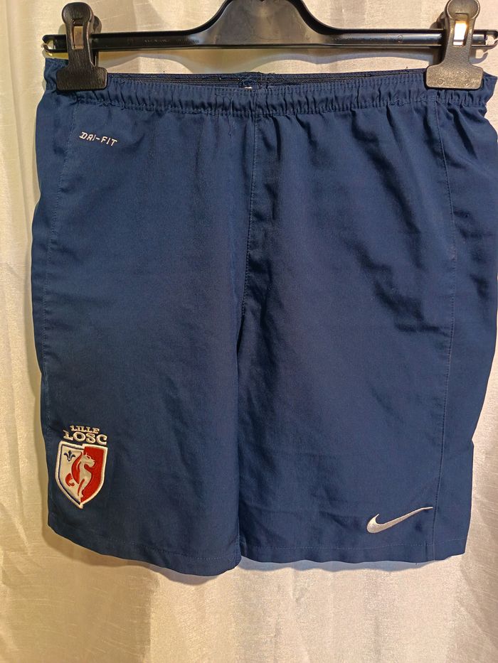 short sport de NIKE 12 ans réf 101 D19