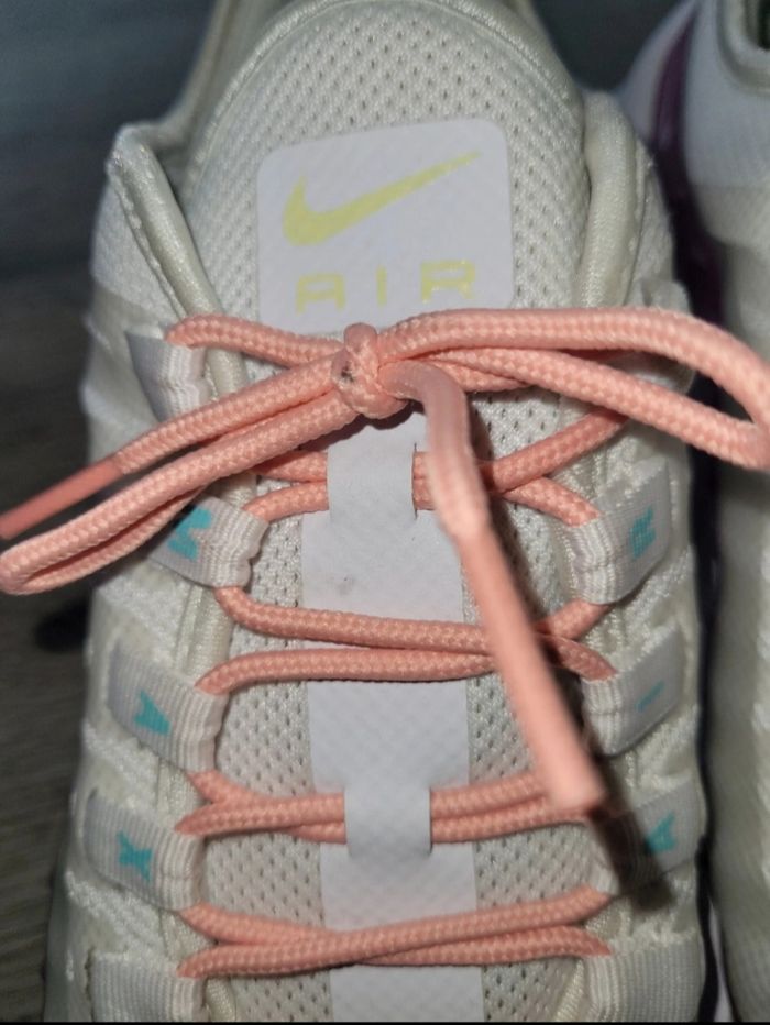 Chaussures Nike Air Max blanche et rose taille 41 - photo numéro 6