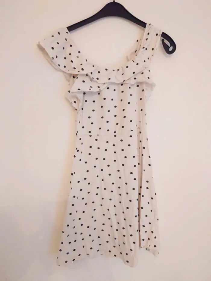 🖤 Robe à pois 12 ans – Élégante & tendance ! 🤍