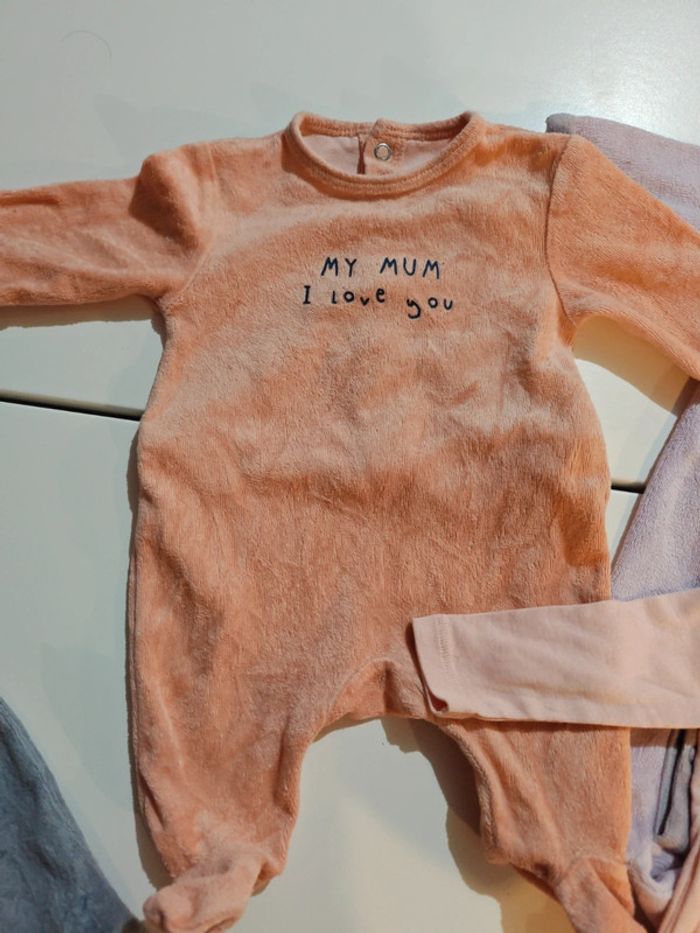 Lot 1 mois pyjama - photo numéro 3