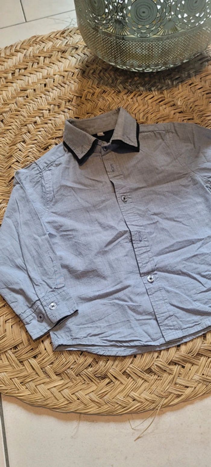 Jolie chemise garçon taille 3 ans Parfait état - photo numéro 3