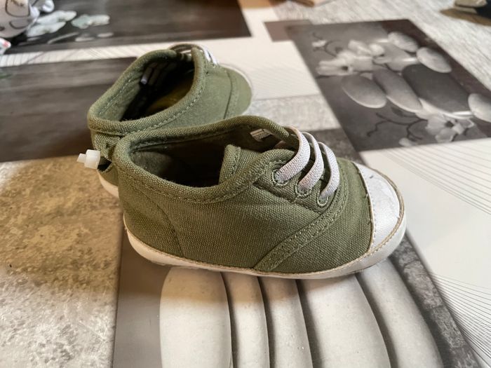 Chaussure bébé - photo numéro 4