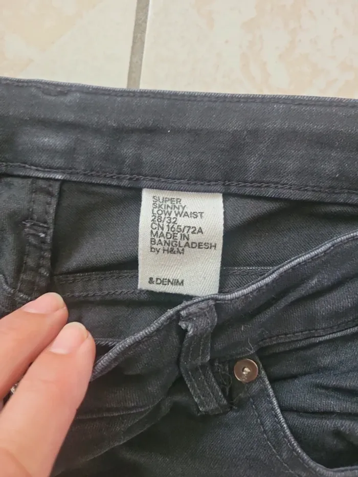 Jean super skinny taille 38 ou 28/32 - photo numéro 3