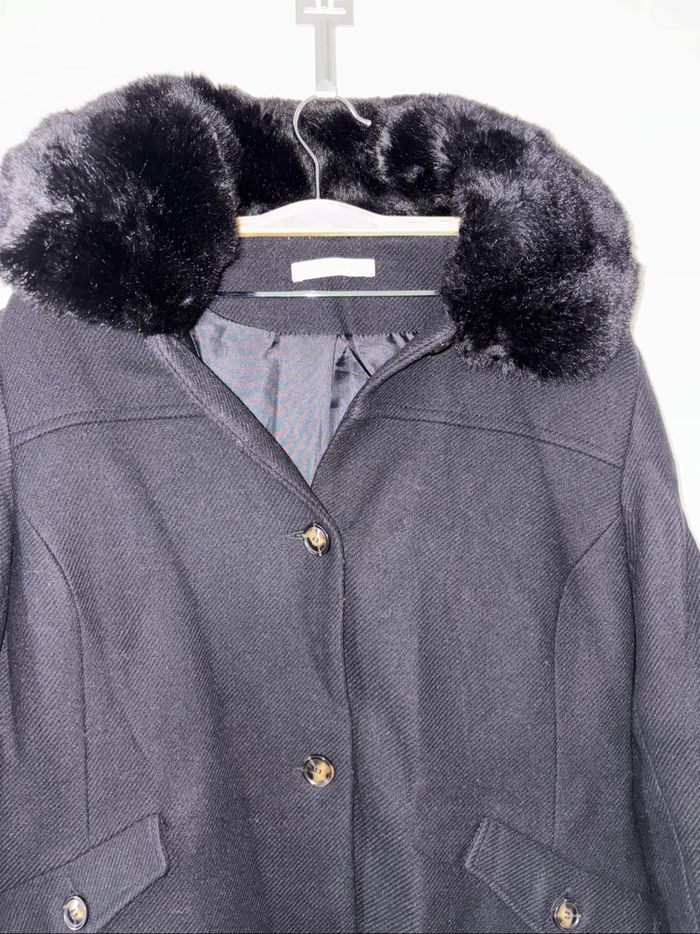 Manteau Armand Thiery noir en très bon état - photo numéro 4
