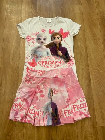 Ensemble T-shirt + jupe Frozen 6 ans