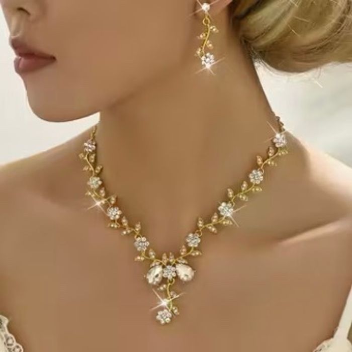 Parure florale dorée et cristaux