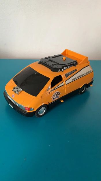 Van super rescue solbrain
