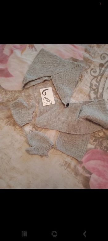 3 pièces laine grise bonnet moufles écharpe