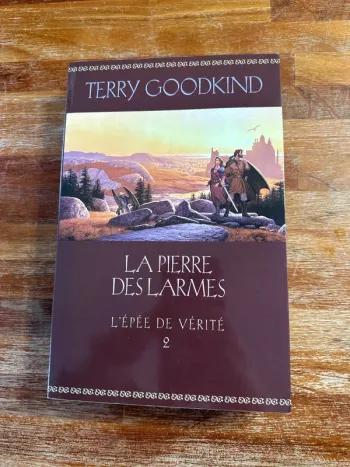 Livre la pierre, des larmes, l’épée de vérité 2