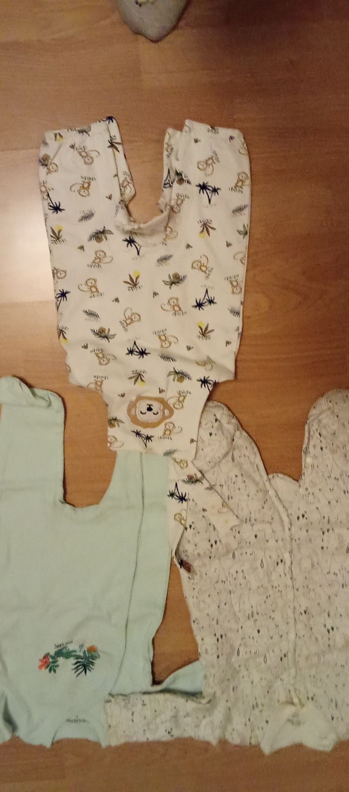 Lot de 36 articles  garçon  6  mois - photo numéro 8