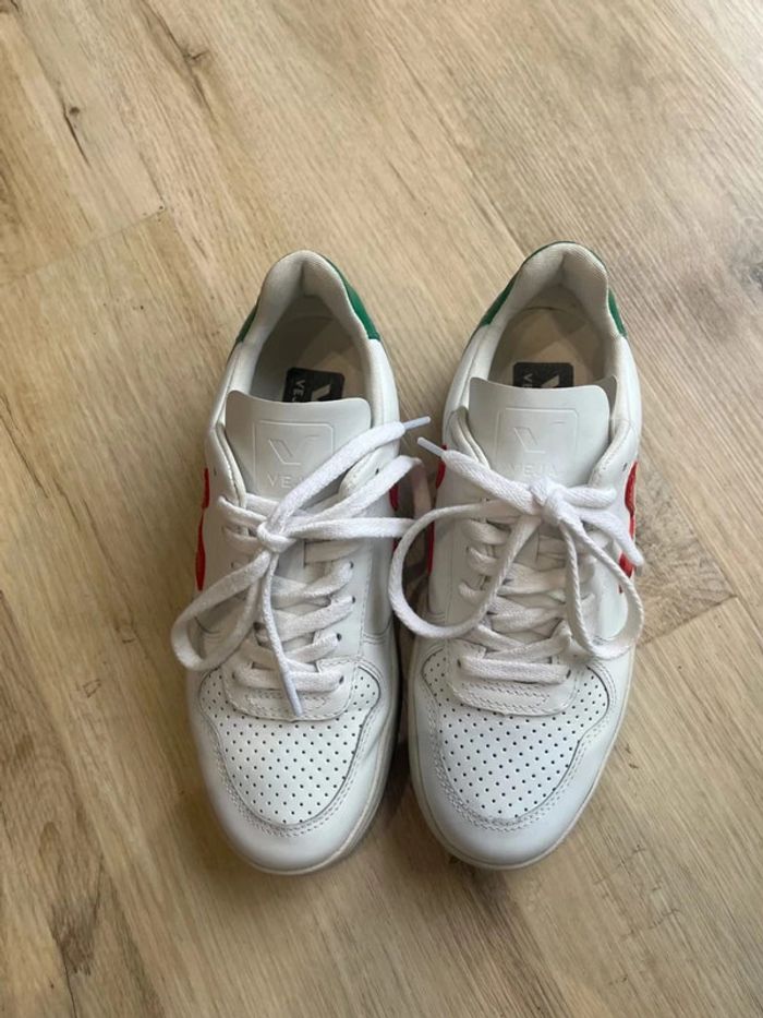 Veja V-10 White Red Green 39 - photo numéro 2